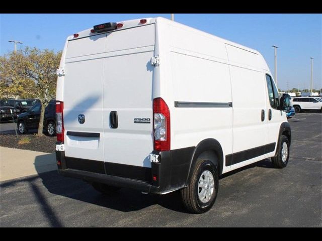 2024 Ram ProMaster Cargo Van SLT+