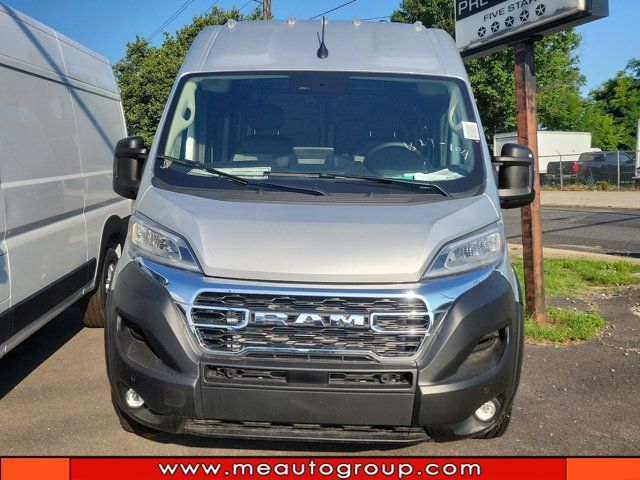 2024 Ram ProMaster Cargo Van SLT+