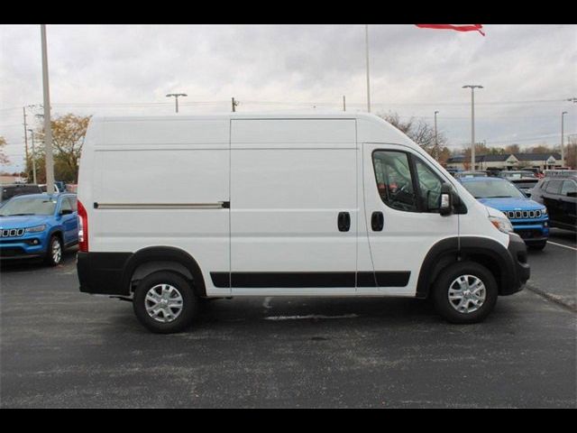 2024 Ram ProMaster Cargo Van SLT+