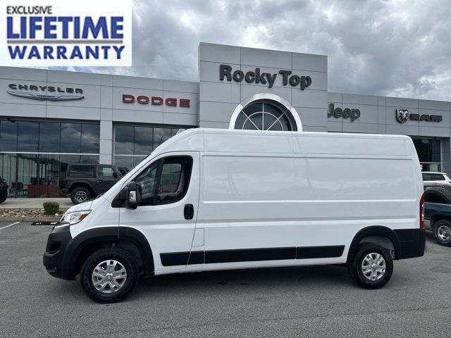 2024 Ram ProMaster Cargo Van SLT+