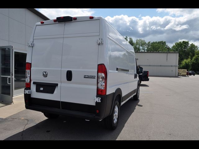 2024 Ram ProMaster Cargo Van SLT