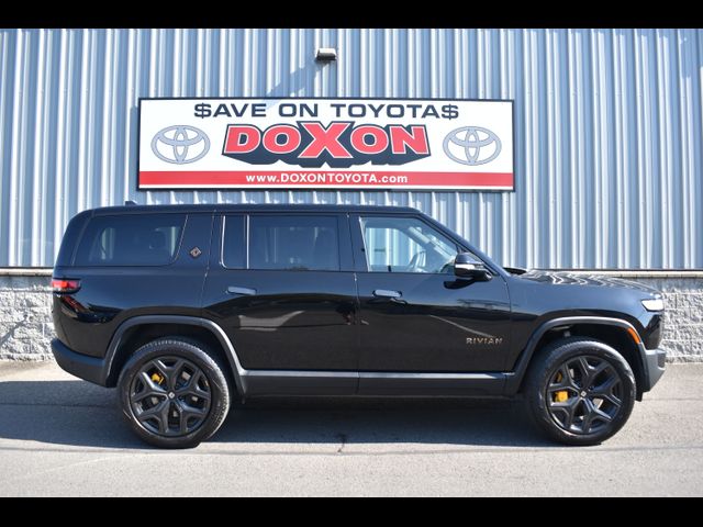 2024 Rivian R1S Adventure