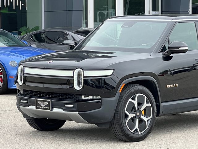 2024 Rivian R1S Adventure