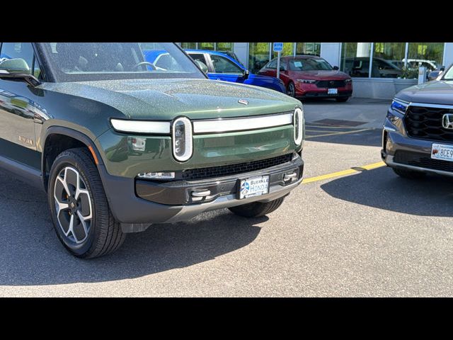 2024 Rivian R1S Adventure