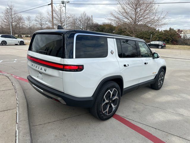 2024 Rivian R1S Adventure