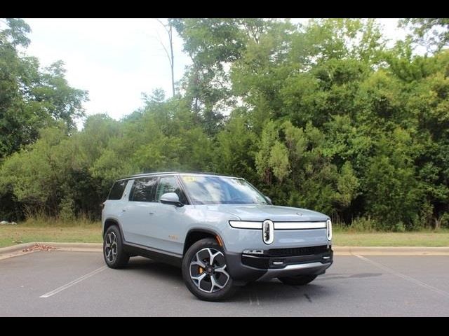 2024 Rivian R1S Adventure