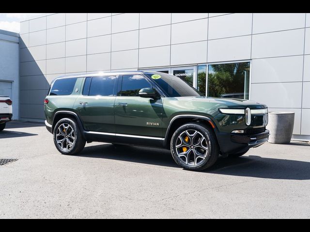 2024 Rivian R1S Adventure