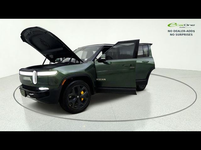 2024 Rivian R1S Adventure