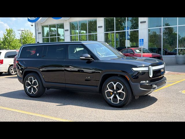 2024 Rivian R1S Adventure