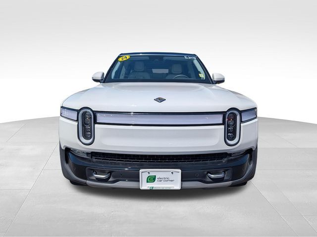 2024 Rivian R1S Adventure