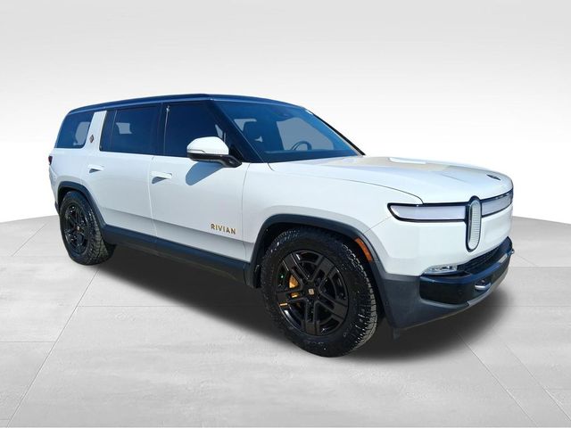 2024 Rivian R1S Adventure