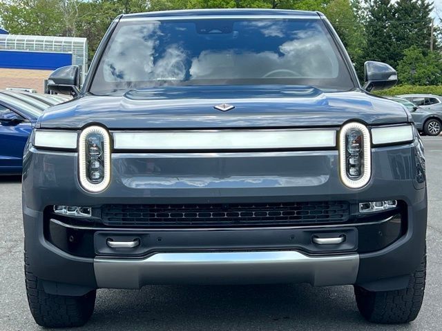 2024 Rivian R1S Adventure