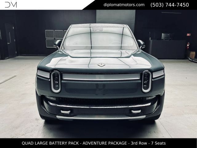 2024 Rivian R1S Adventure