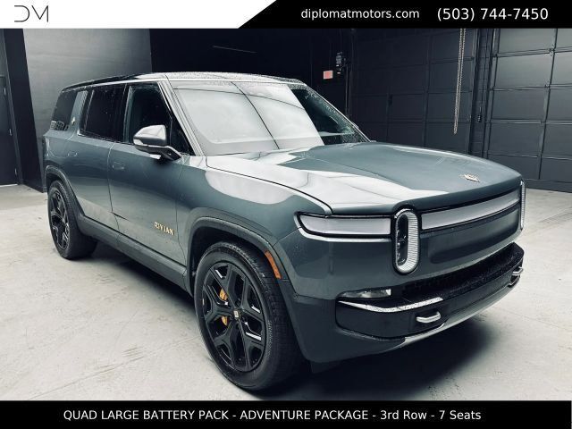 2024 Rivian R1S Adventure