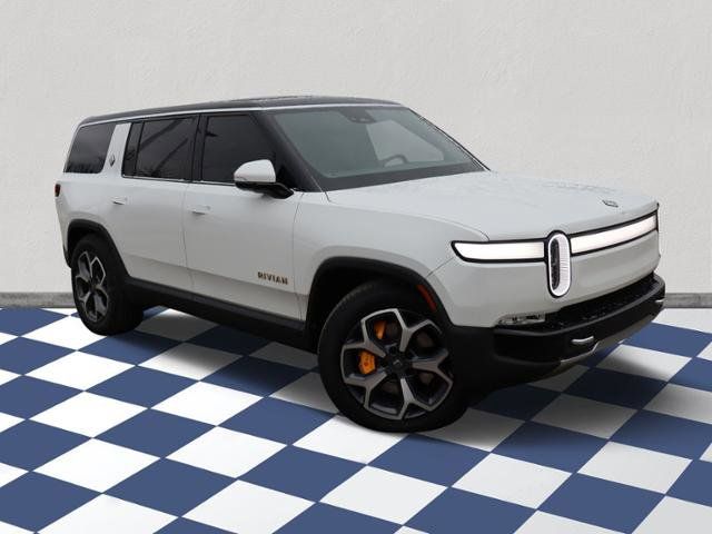 2024 Rivian R1S Adventure