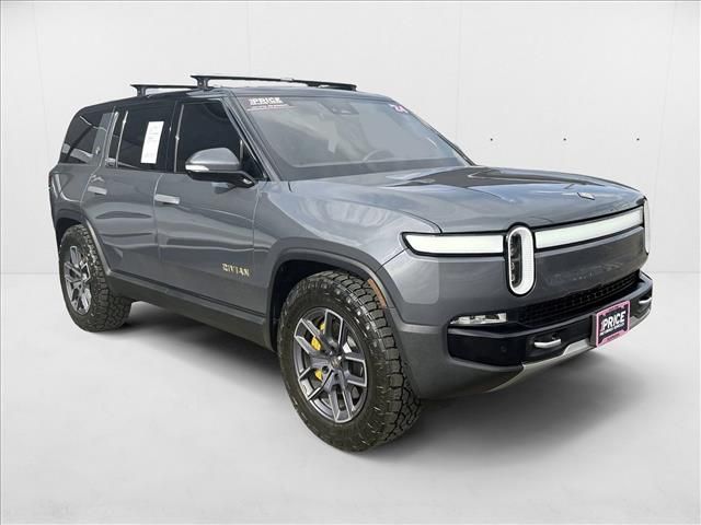 2024 Rivian R1S Adventure