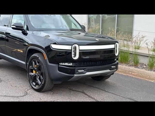 2024 Rivian R1S Adventure