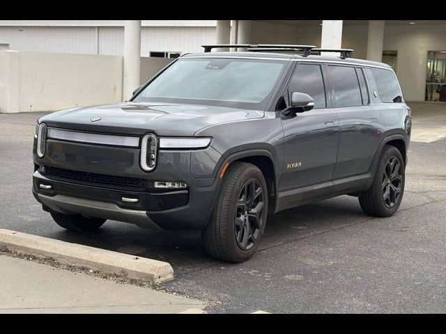 2024 Rivian R1S Adventure