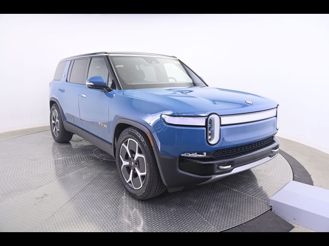 2024 Rivian R1S Adventure