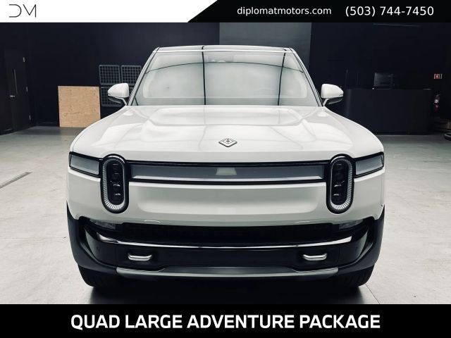 2024 Rivian R1S Adventure