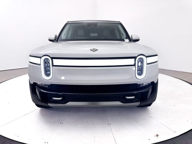 2024 Rivian R1S Adventure