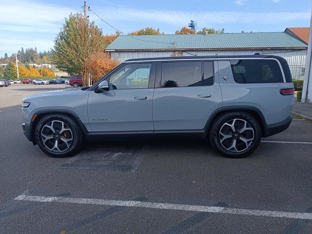 2024 Rivian R1S Adventure