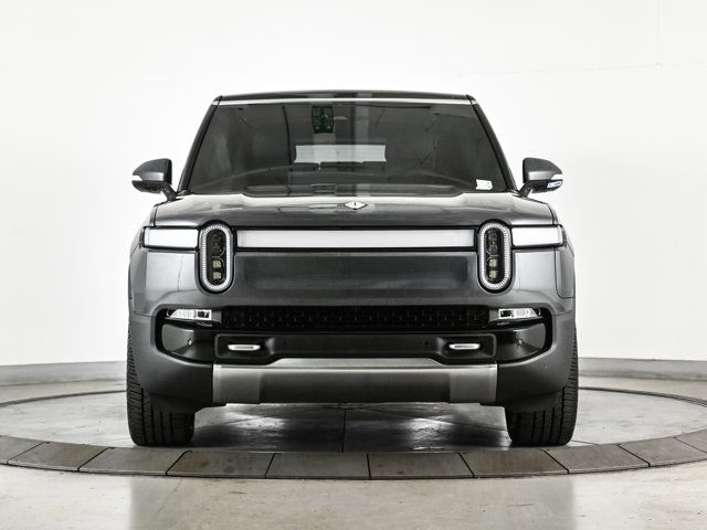 2024 Rivian R1S Adventure