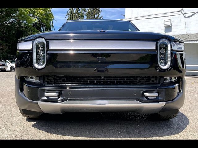 2024 Rivian R1S Adventure