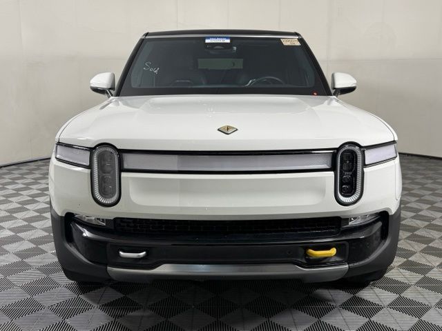 2024 Rivian R1S Adventure