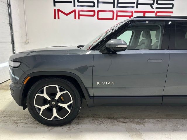 2024 Rivian R1S Adventure