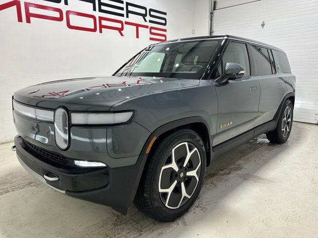 2024 Rivian R1S Adventure