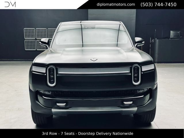 2024 Rivian R1S Adventure