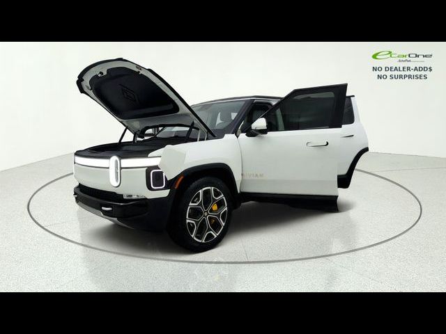 2024 Rivian R1S Adventure