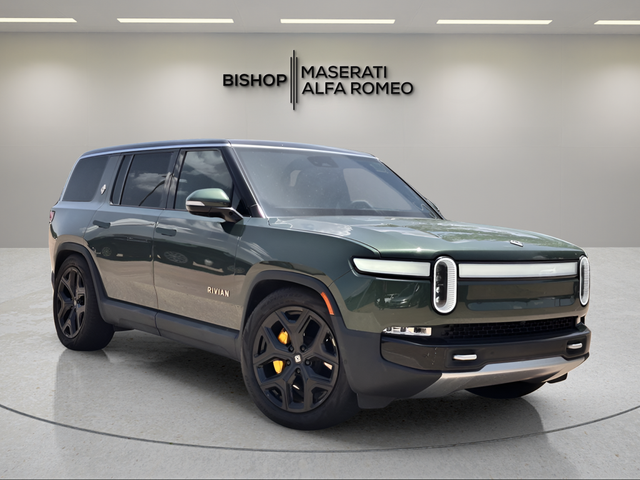 2024 Rivian R1S Adventure