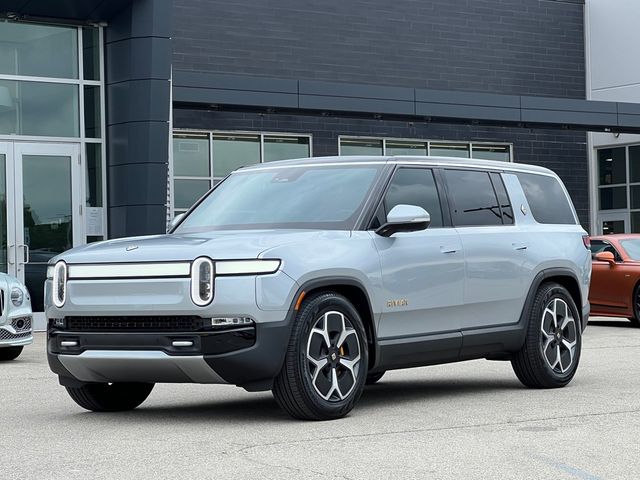 2024 Rivian R1S Adventure