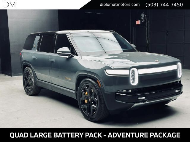 2024 Rivian R1S Adventure