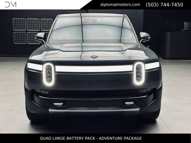 2024 Rivian R1S Adventure
