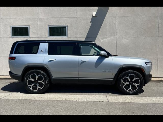 2024 Rivian R1S Adventure