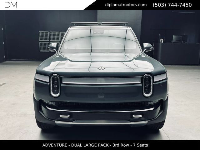 2024 Rivian R1S Adventure