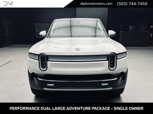 2024 Rivian R1S Adventure
