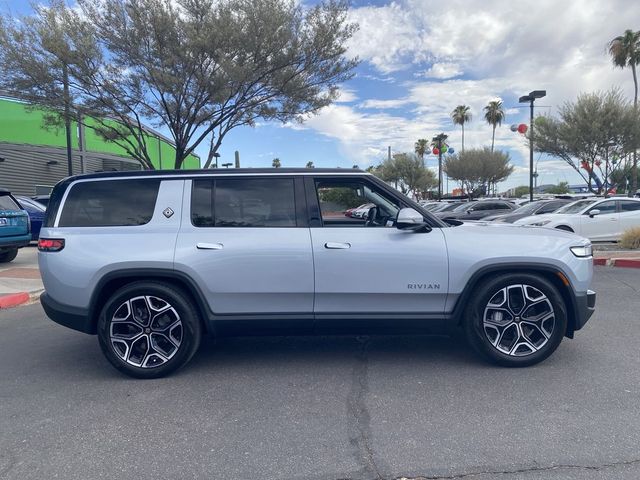 2024 Rivian R1S Adventure