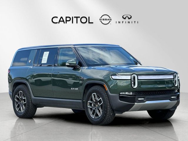 2024 Rivian R1S Adventure