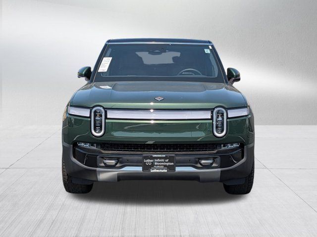 2024 Rivian R1S Adventure