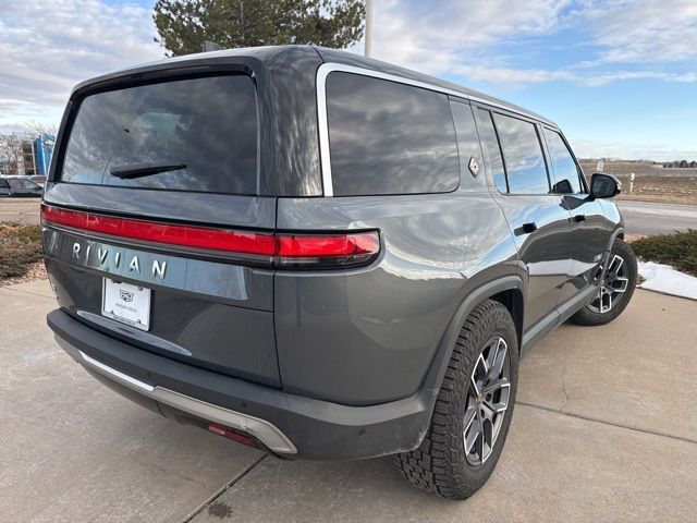 2024 Rivian R1S Adventure