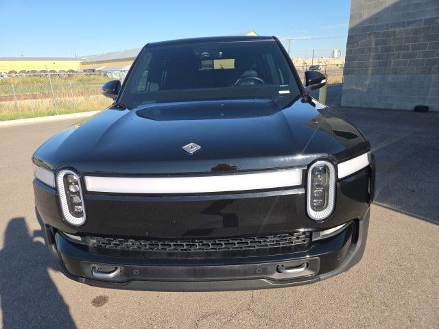2024 Rivian R1S Adventure