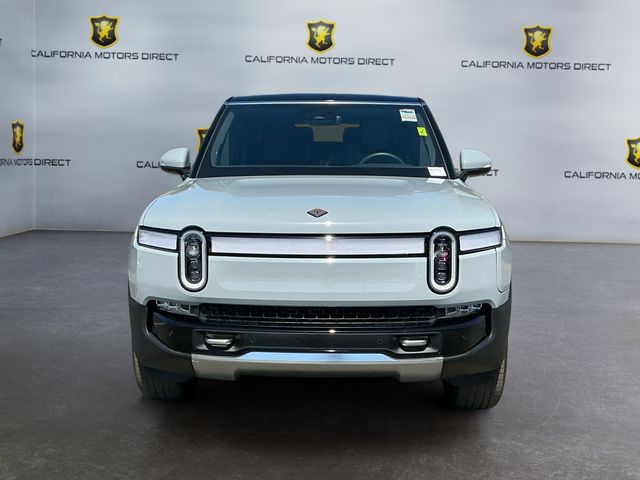 2024 Rivian R1S Adventure