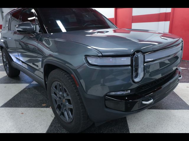 2024 Rivian R1S Adventure