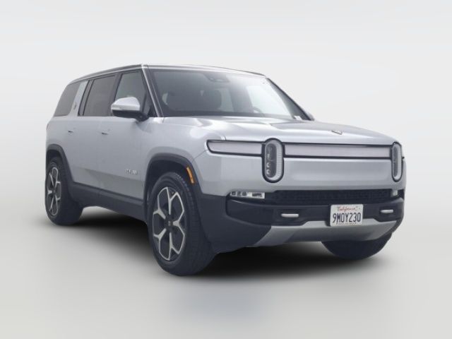 2024 Rivian R1S Adventure