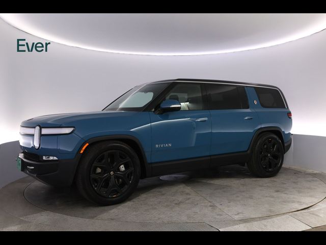 2024 Rivian R1S Adventure