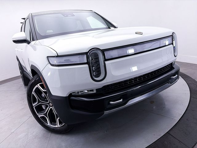 2024 Rivian R1S Adventure